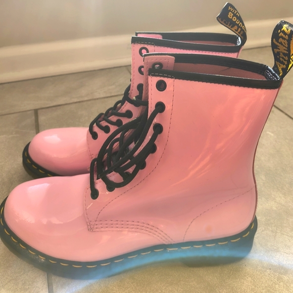 Dr. Martens Glossy Pink Combat Boots Women's Size 9 - Picture 2 of 10
